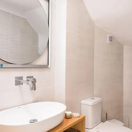 Olympian Heated Pool Villa *
